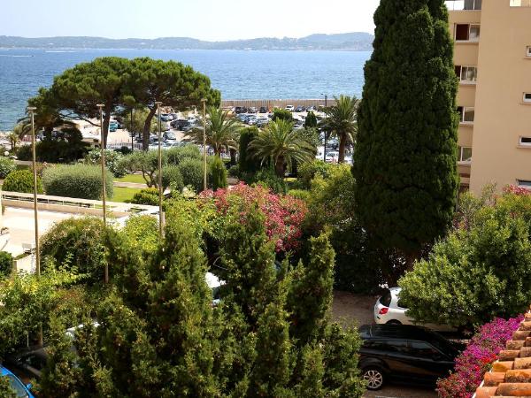 Hotel Royal Bon Repos : photo 2 de la chambre chambre double confort-vue sur baie et ville