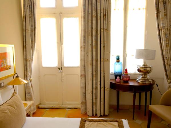 Hotel Royal Bon Repos : photo 3 de la chambre chambre double ou lits jumeaux prestige - accessible aux personnes  mobilit rduite 
