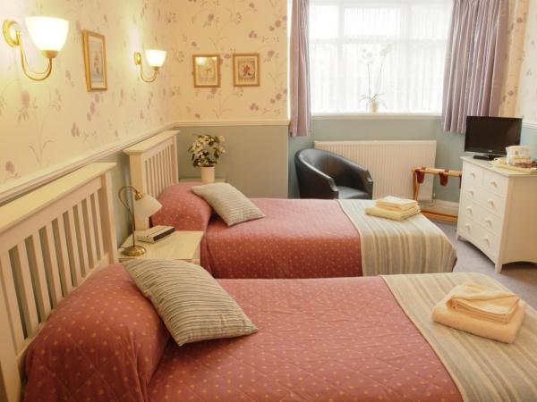 Midway Guest House : photo 3 de la chambre chambre triple