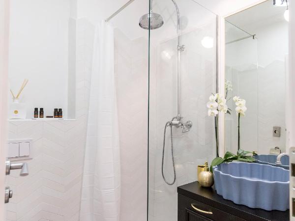 MM House : photo 4 de la chambre chambre double avec balcon