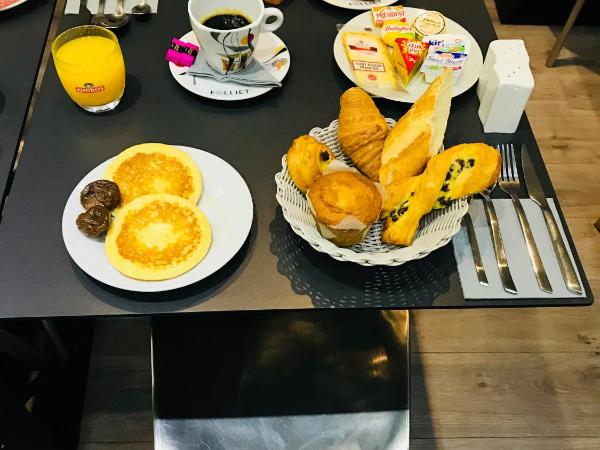 Hôtel Cecyl Reims Centre : photo 9 de la chambre chambre double standard