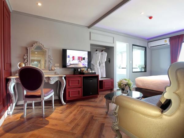 Villa De Khaosan by Chillax : photo 6 de la chambre chambre double premier avec baignoire spa – vue sur rue