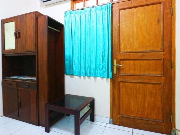 Premium Senen Guesthouse - Female Only : photo 4 de la chambre chambre simple