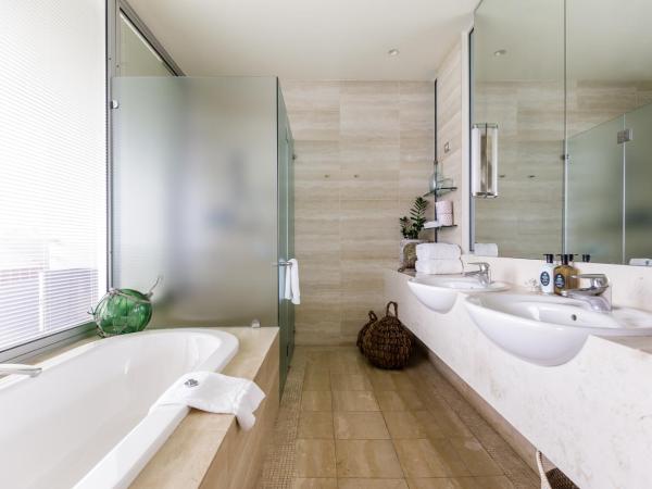 Watsons Bay Boutique Hotel : photo 5 de la chambre suite lit king-size - vue sur port