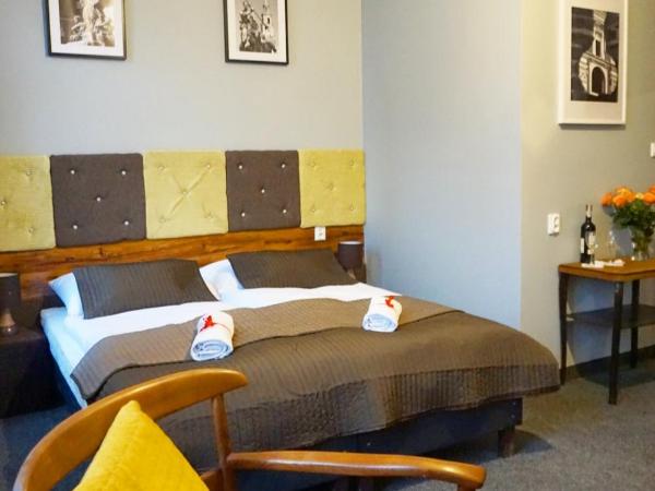 Expolis Residence - City Center MTP TARGI - 24h #betterthanyourEX : photo 7 de la chambre chambre double ou lits jumeaux confort