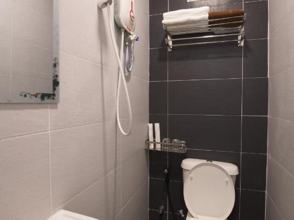 LTL Guesthouse : photo 7 de la chambre chambre lit queen-size deluxe