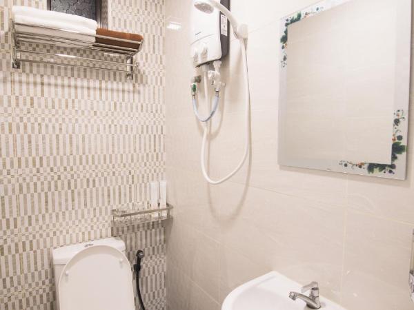 LTL Guesthouse : photo 9 de la chambre chambre lit queen-size deluxe