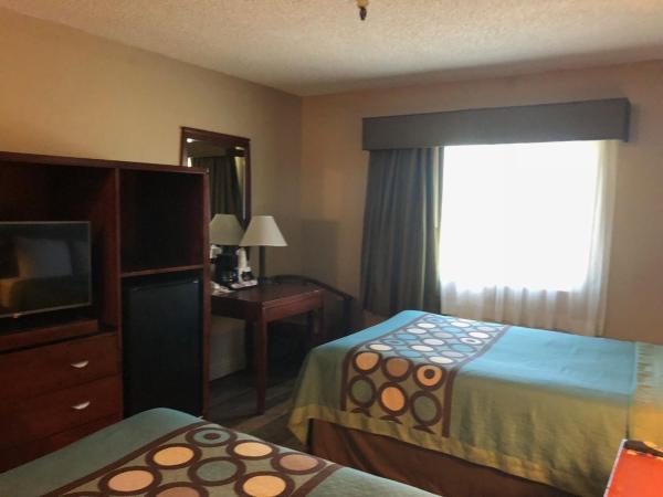 Super 8 by Wyndham Sacramento : photo 4 de la chambre chambre double avec 2 lits doubles - non-fumeurs