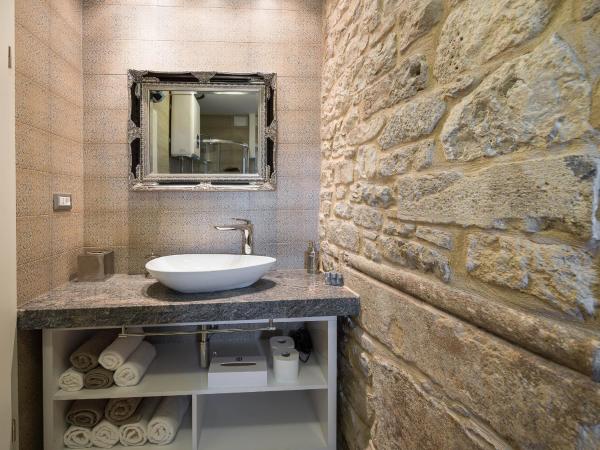 Guest House Imperial : photo 3 de la chambre chambre double deluxe - vue sur mer