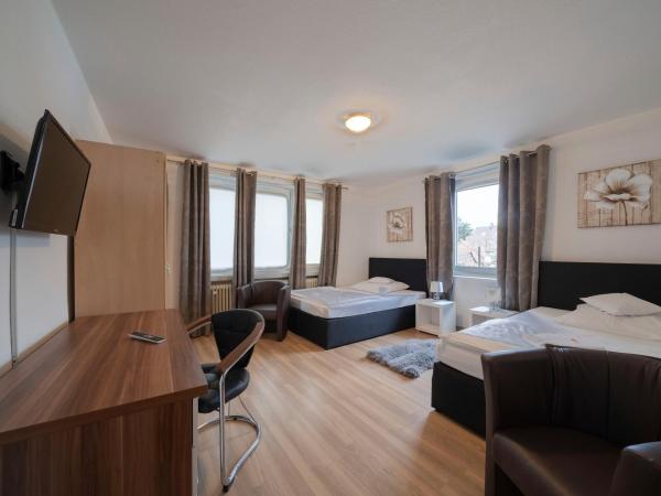 Pension Donau : photo 7 de la chambre chambre double Économique