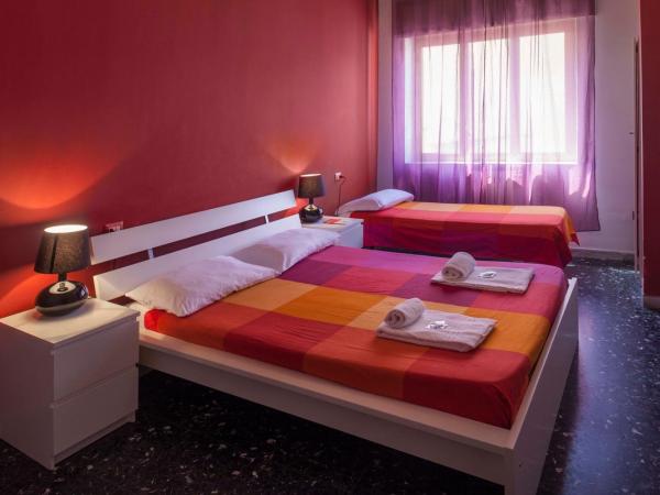 Hostel of the Sun : photo 6 de la chambre chambre double avec salle de bains commune