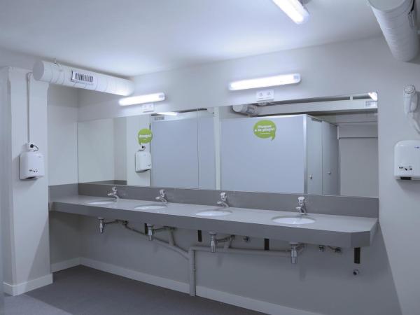 Hola Hostal Eixample : photo 4 de la chambre lit dans dortoir mixte de 24 lits