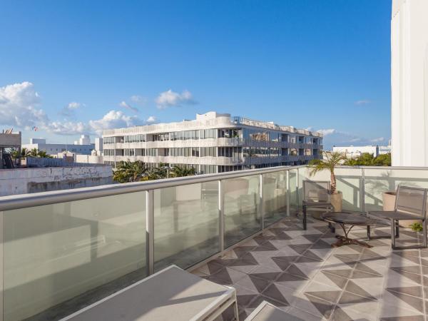 The Plymouth South Beach : photo 4 de la chambre hébergement double classique avec terrasse