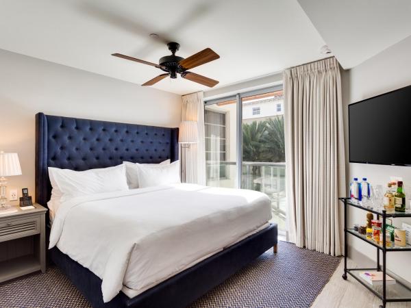 The Plymouth South Beach : photo 3 de la chambre suite 2 chambres avec vue sur la piscine