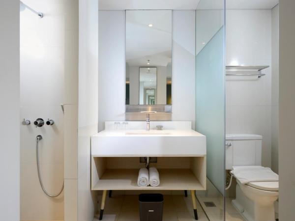 La Lisa Hotel Surabaya : photo 6 de la chambre grande chambre double ou lits jumeaux supérieure