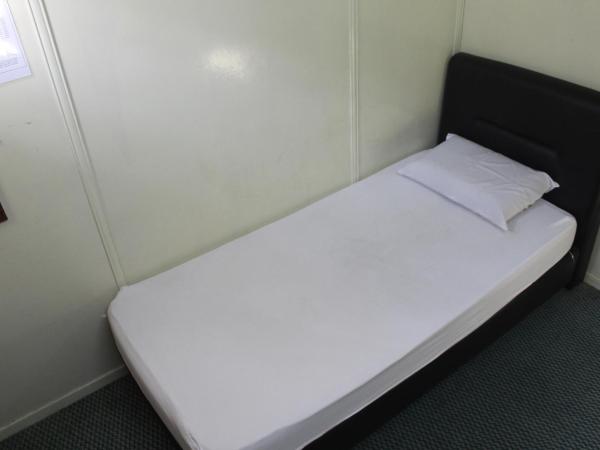 Old Penang Hotel - Trang Road : photo 1 de la chambre chambre simple avec salle de bains commune