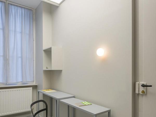 HOTEL CONTINENTAL : photo 9 de la chambre chambre double avec toilettes communes