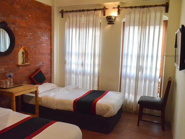 Newa Home : photo 4 de la chambre chambre double ou lits jumeaux avec salle de bains