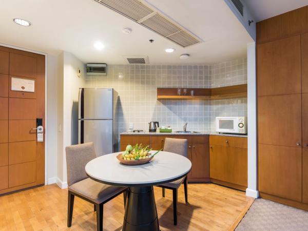 Résidence Chatrium Sathon Bangkok : photo 9 de la chambre grand studio lit king-size deluxe