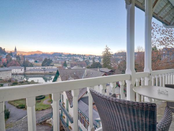 Belfry & Spa by Ligne St Barth : photo 6 de la chambre suite familiale avec balcon et accès gratuit au spa - vue sur sanctuaire