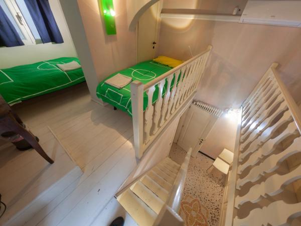 Due Papi : photo 1 de la chambre chambre lits jumeaux avec salle de bains privative séparée