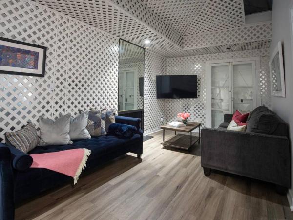 4 BR - Sleeps 8! Celebrity Villa Next to Frenchman St : photo 4 de la chambre villa