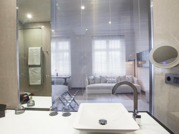 Quentin XL Potsdamer Platz : photo 9 de la chambre chambre double supérieure