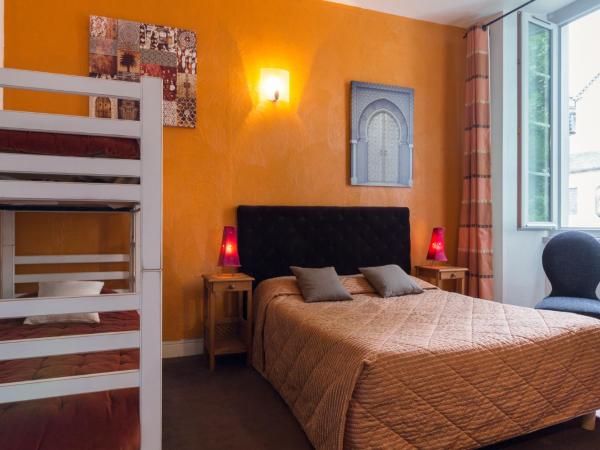 The Originals Boutique, Villa Montpensier, Pau : photo 1 de la chambre chambre quadruple confort