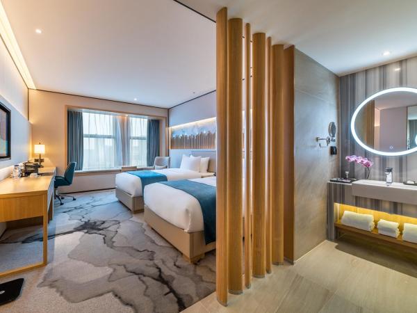 Mercure Chengdu Huapaifang : photo 3 de la chambre chambre lits jumeaux exécutive
