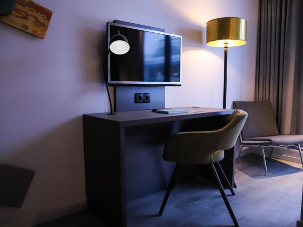 Comfort Hotel Xpress Central Station : photo 1 de la chambre chambre lits jumeaux avec lit d’appoint - 301