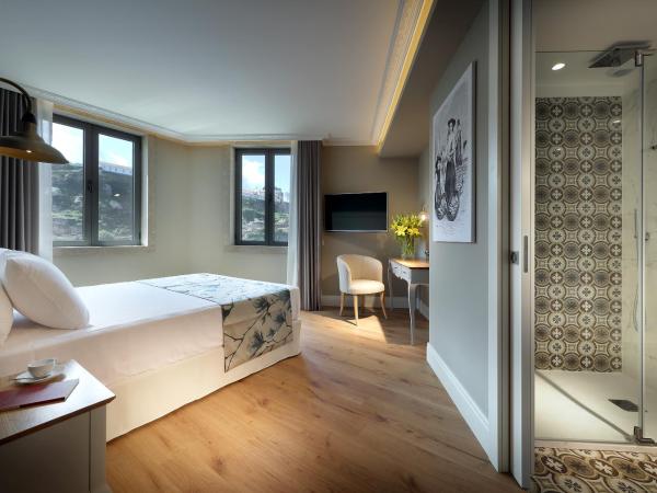 Eurostars Porto Douro : photo 3 de la chambre chambre familiale avec vue sur rivière