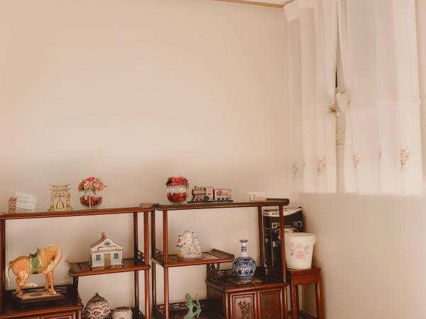 Hanok Guesthouse Suni : photo 3 de la chambre chambre simple de style coréen - salle de bains privative dans le jardin