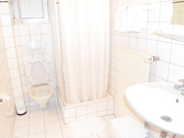 Hotel Stern : photo 5 de la chambre chambre double