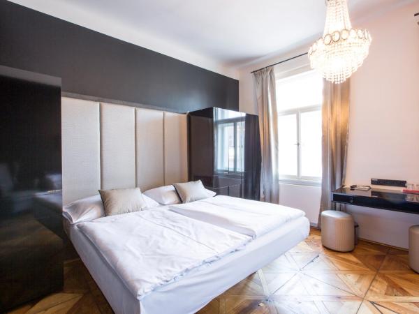 Sophie's Hostel : photo 4 de la chambre chambre triple