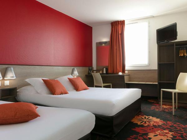 Hotel Clermont Estaing : photo 2 de la chambre chambre triple