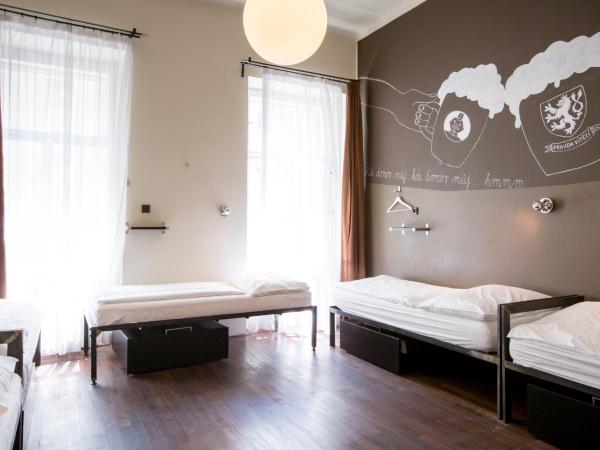 Sophie's Hostel : photo 3 de la chambre bed in 5-bed mixed dormitory with shared bathroom