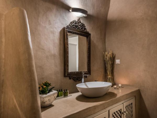 Armeni Luxury Villas : photo 7 de la chambre villa deluxe avec jacuzzi extérieur privé