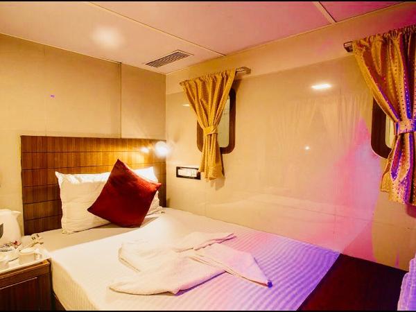 Qubestay Airport Capsule Hotel & Hostel : photo 2 de la chambre lit simple dans dortoir mixte