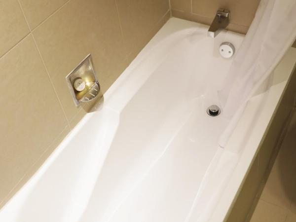 Hotel PF : photo 9 de la chambre chambre lit king-size standard