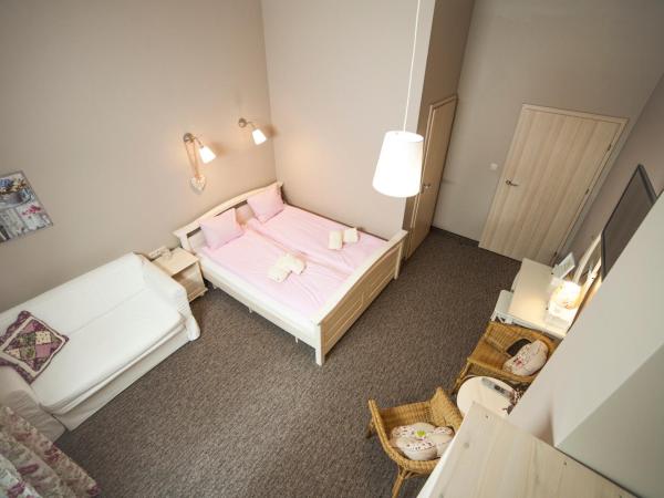 WILLA IZBICA KARPACZ : photo 10 de la chambre chambre triple avec baignoire