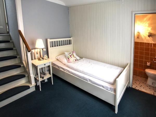 Hotel Fresena im Dammtorpalais : photo 7 de la chambre chambre simple
