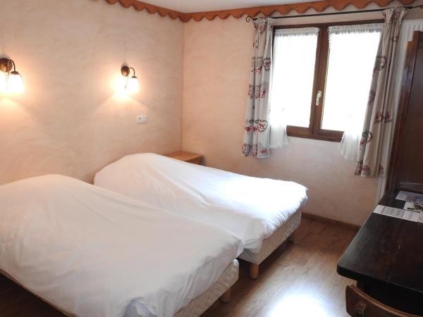 Hôtel Belalp : photo 2 de la chambre chambre lits jumeaux - vue sur rue