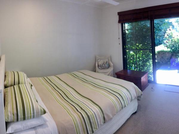 Byron Beach Cabin : photo 5 de la chambre cottage - vue sur jardin