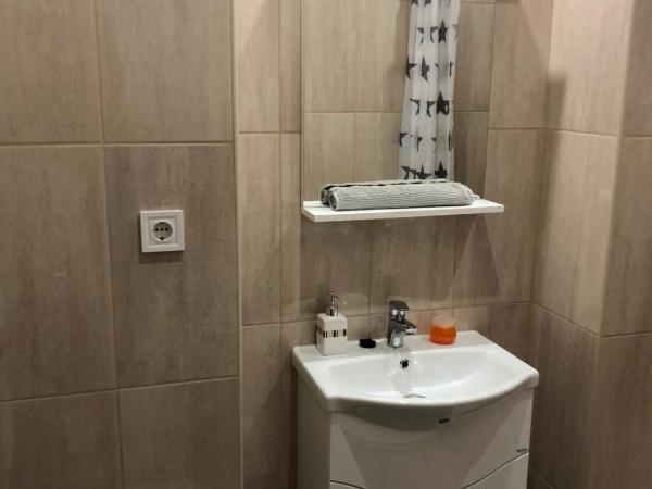 Rózsa Apartmanház : photo 1 de la chambre appartement standard