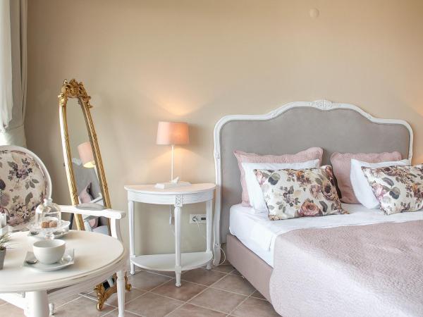 Hotel Carina : photo 9 de la chambre chambre double deluxe - vue sur mer