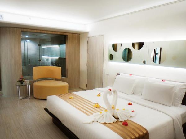 Pattaya Discovery Beach Hotel - SHA Extra Plus : photo 2 de la chambre chambre double premier - tour chic