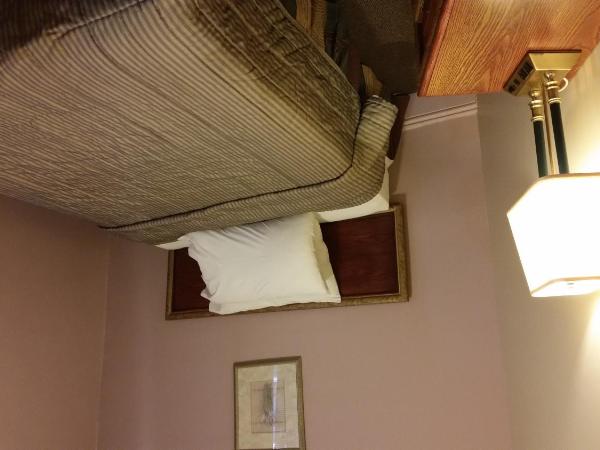 A Voyageur's Guest House : photo 7 de la chambre chambre double avec salle de bains commune