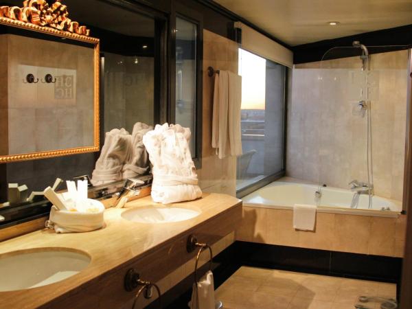 Hotel Sevilla Center : photo 5 de la chambre hébergement club deluxe - vue sur ville