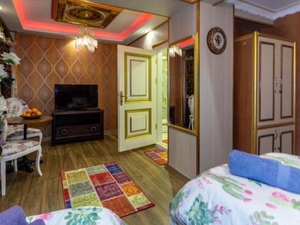 MARKO PASA KONAGİ : photo 9 de la chambre chambre lits jumeaux avec balcon