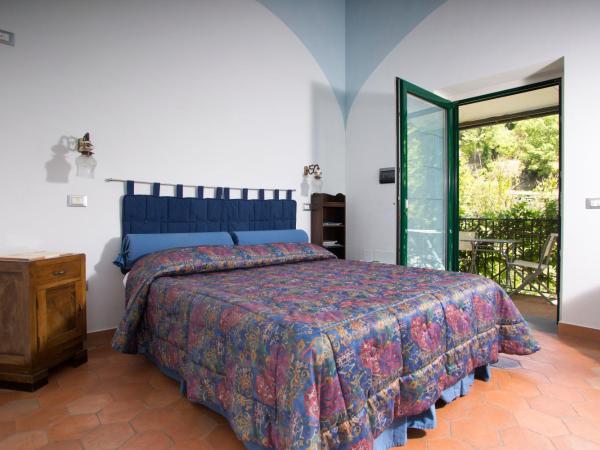 Agriturismo Villa Lupara : photo 3 de la chambre chambre double avec salle de bains privative